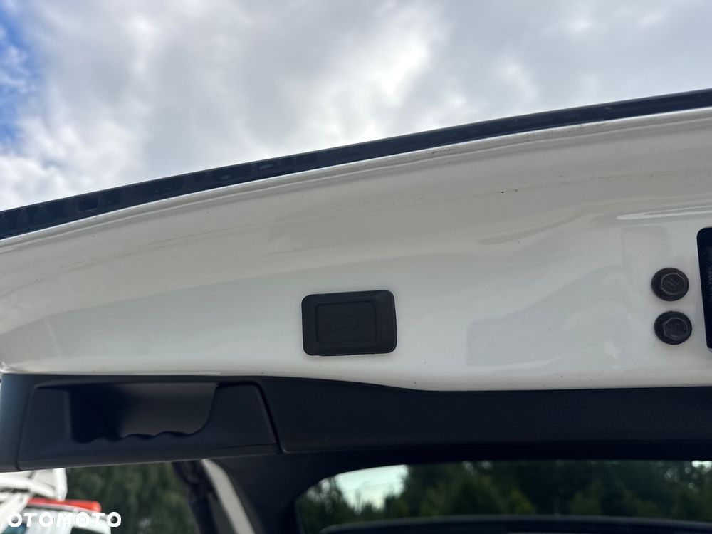 Toyota RAV4 2.5 Hybrid Selection 4x4 - 35