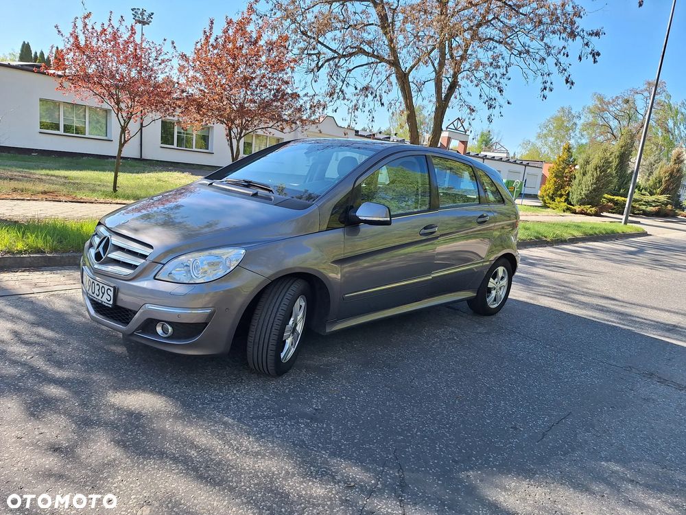 Mercedes-Benz Klasa B 200 CDI Autotronic - 22