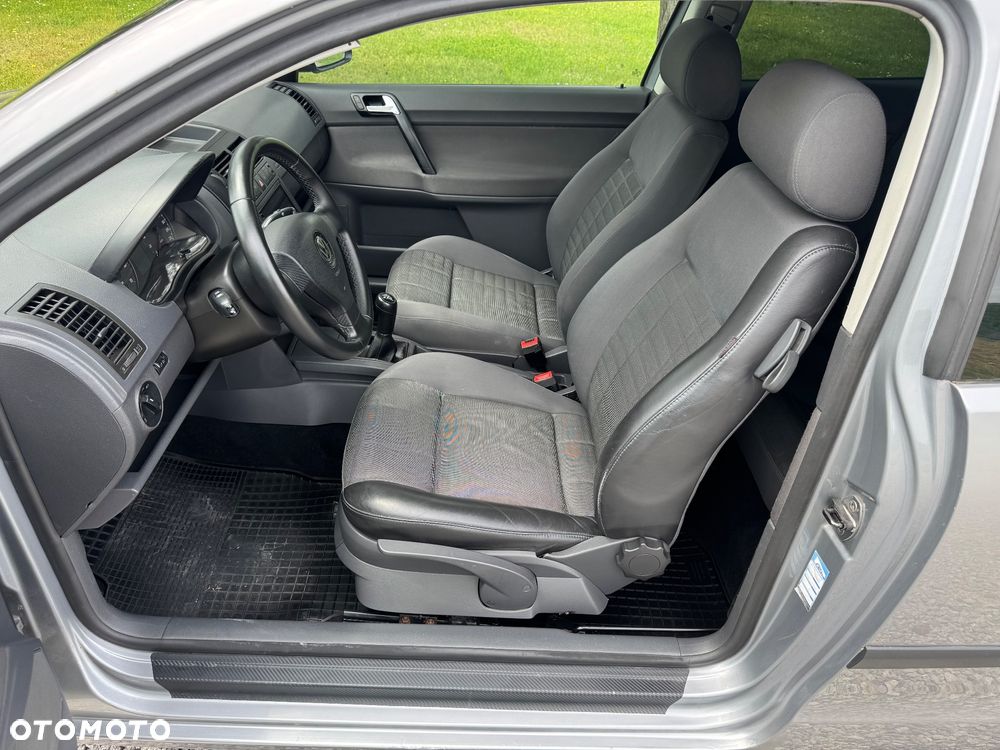 Volkswagen Polo 1.4 Comfortline - 15