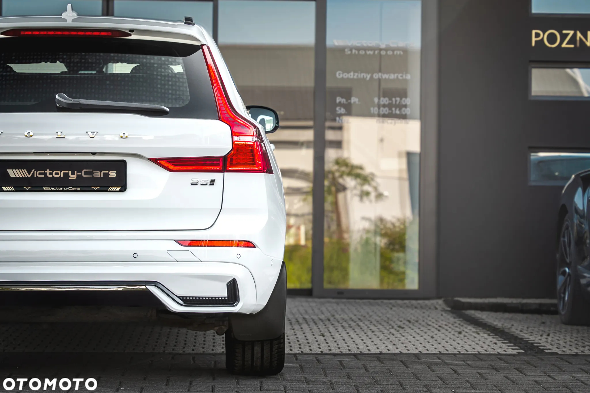 Volvo XC 60 B5 B AWD Geartronic RDesign - 14