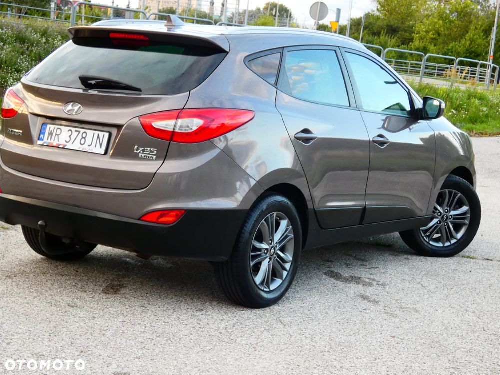 Hyundai ix35 1.7 CRDi 2WD blue Finale Gold - 2