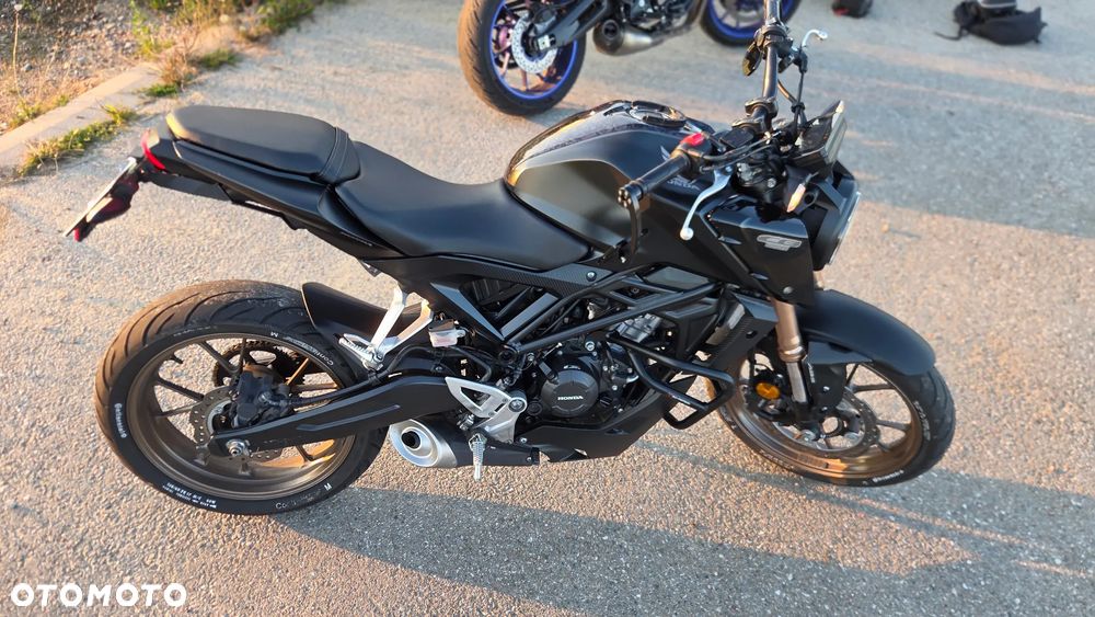 Honda CB - 8