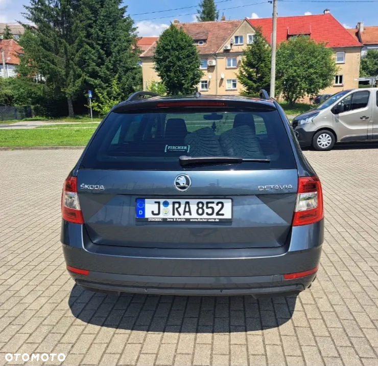 Skoda Octavia 1.6 TDI Business - 9