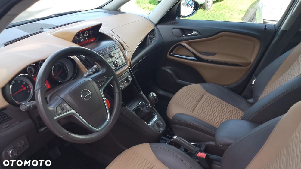 Opel Zafira 1.4 T Cosmo EU6 - 18