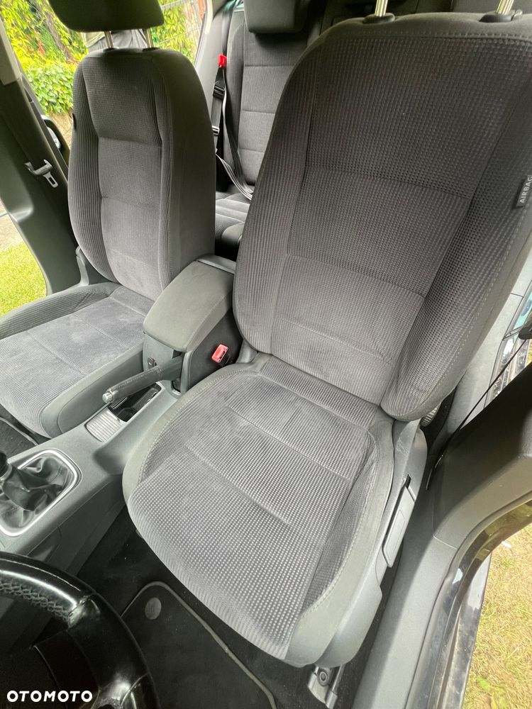 Volkswagen Golf 1.4 TSI Individual - 14