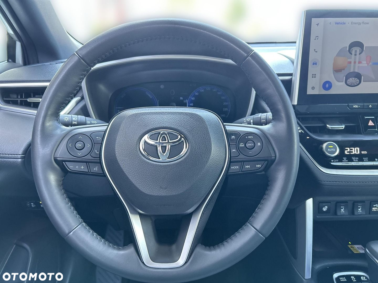 Toyota Corolla Cross 2.0 Hybrid Style - 12