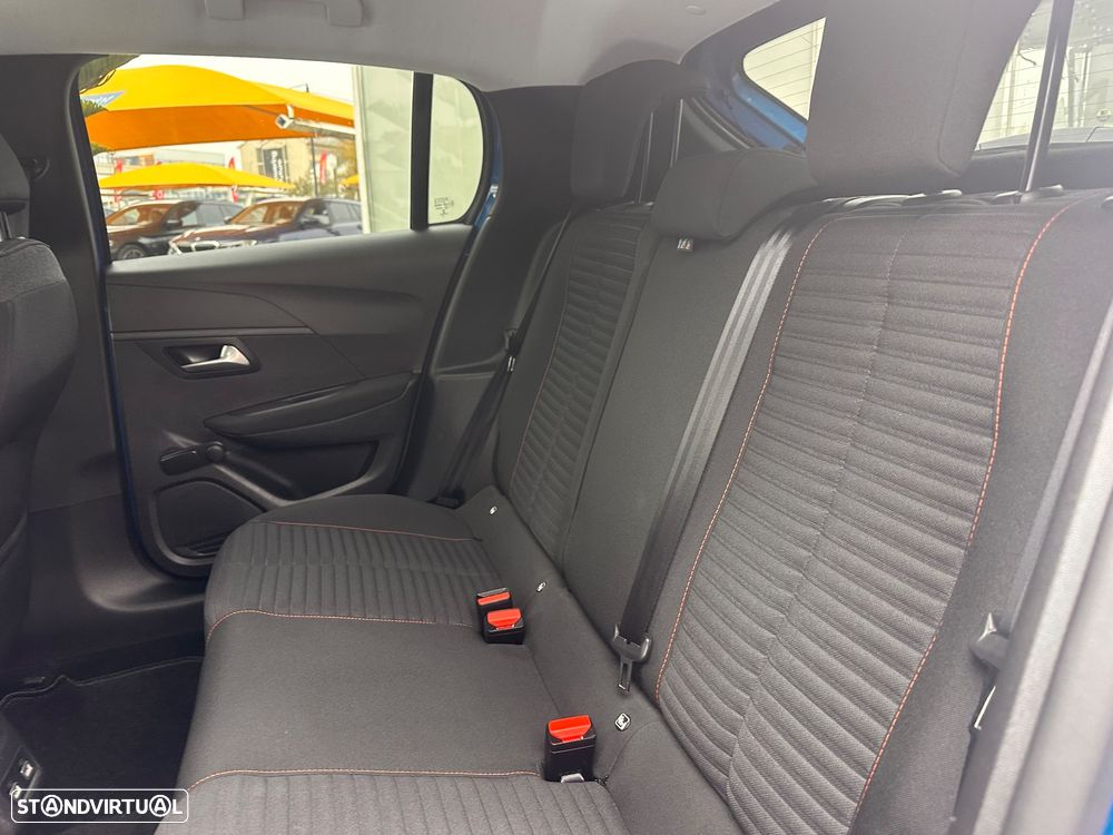 Peugeot e-208 Allure - 36