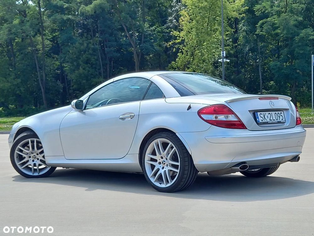 Mercedes-Benz SLK 350 Sport Edition - 17