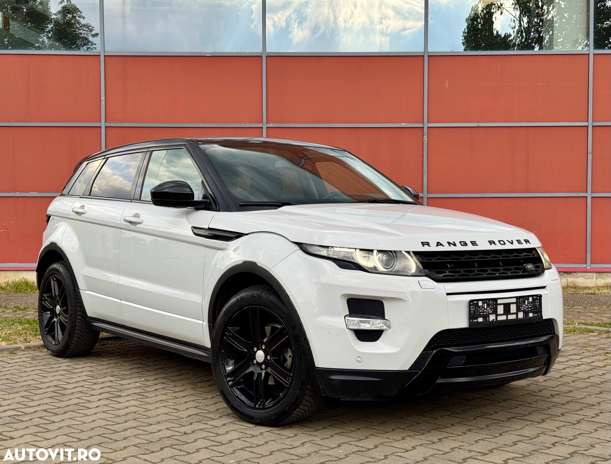Land Rover Range Rover Evoque - 23
