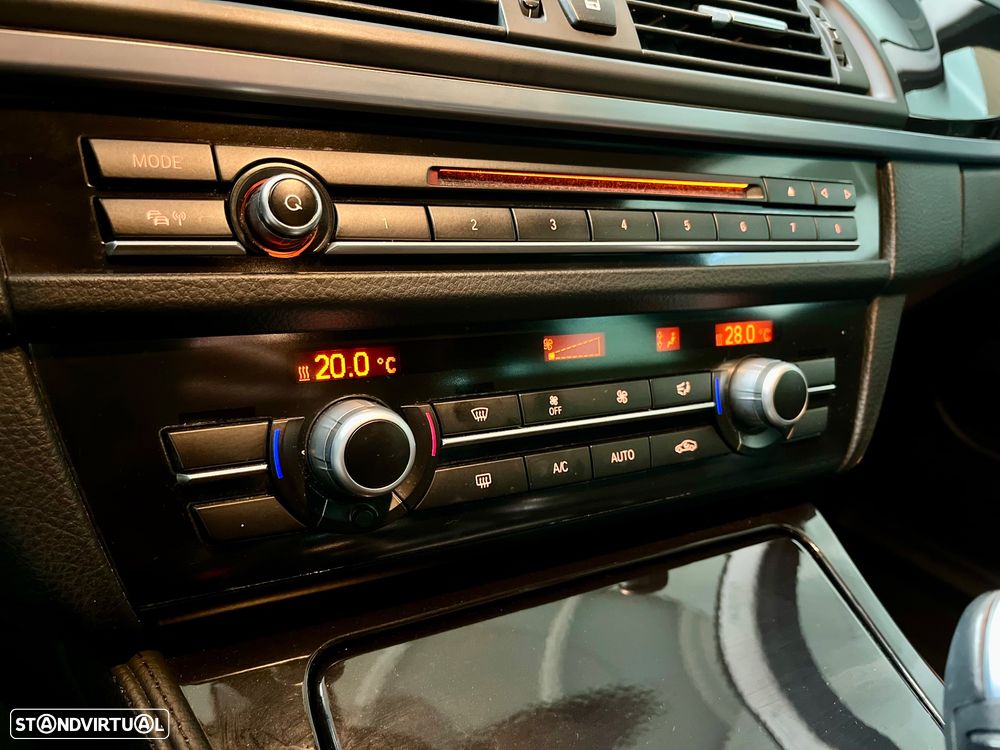 BMW 520 d Auto - 12