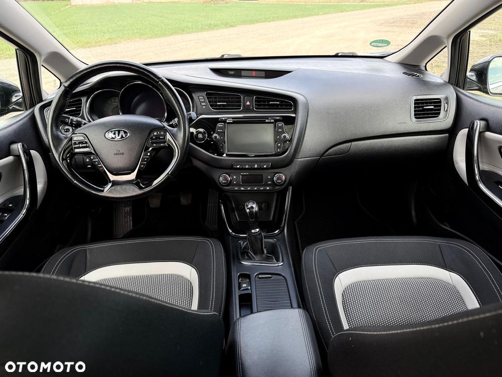 Kia Ceed 1.6 CRDi 128 Platinum Edition - 14