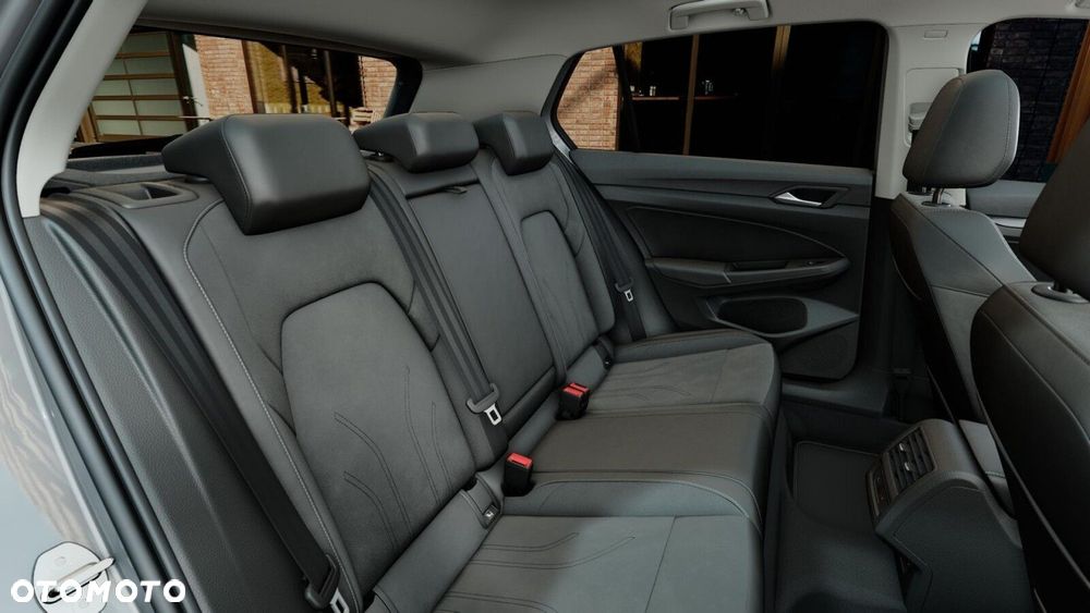 Volkswagen Golf 1.5 TSI EHybrid PHEV 150kW Style DSG - 12