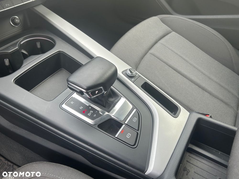 Audi A4 Limousine 35 TFSI mHEV Advanced S tronic - 24