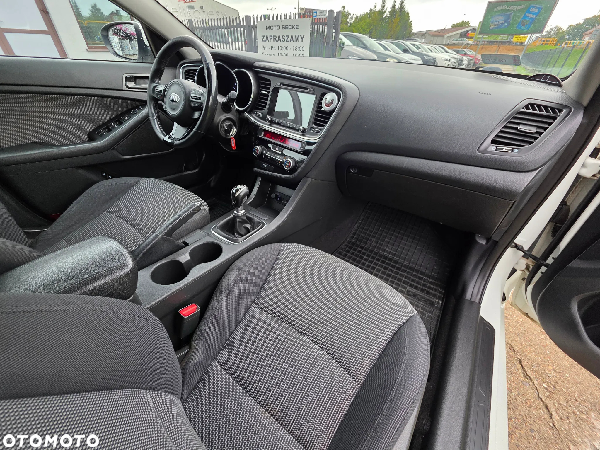 Kia Optima - 11