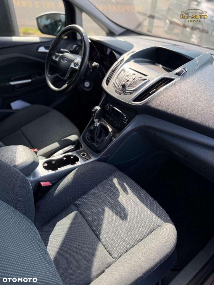 Ford Grand C-MAX - 39