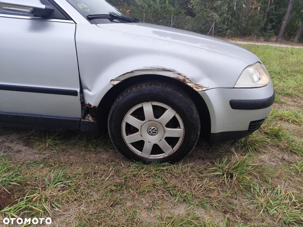 Volkswagen Passat - 4