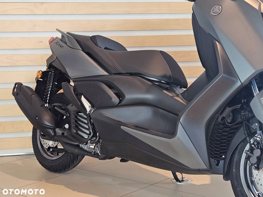 Yamaha X-max - 4