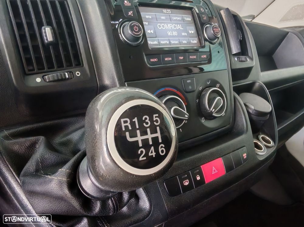 Citroën Jumper 2.0 BlueHDi 30 L2H2 - 16