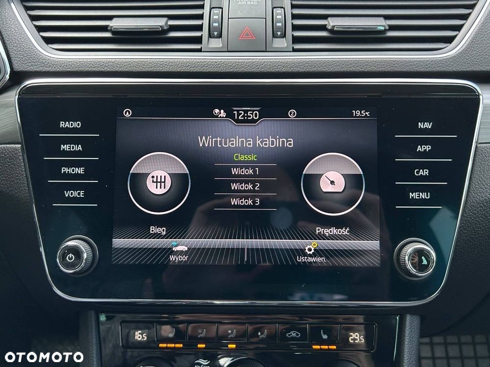 Skoda Superb 2.0 TSI Style DSG - 34