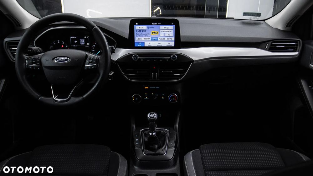 Ford Focus 1.0 EcoBoost Trend Edition - 11
