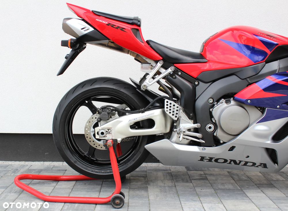 Honda CBR - 9