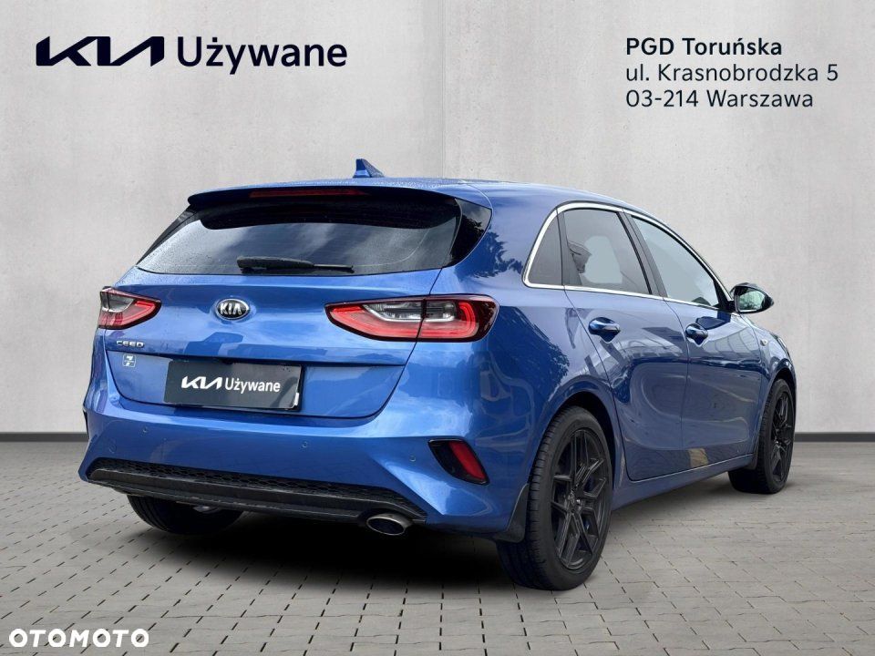 Kia Ceed - 8