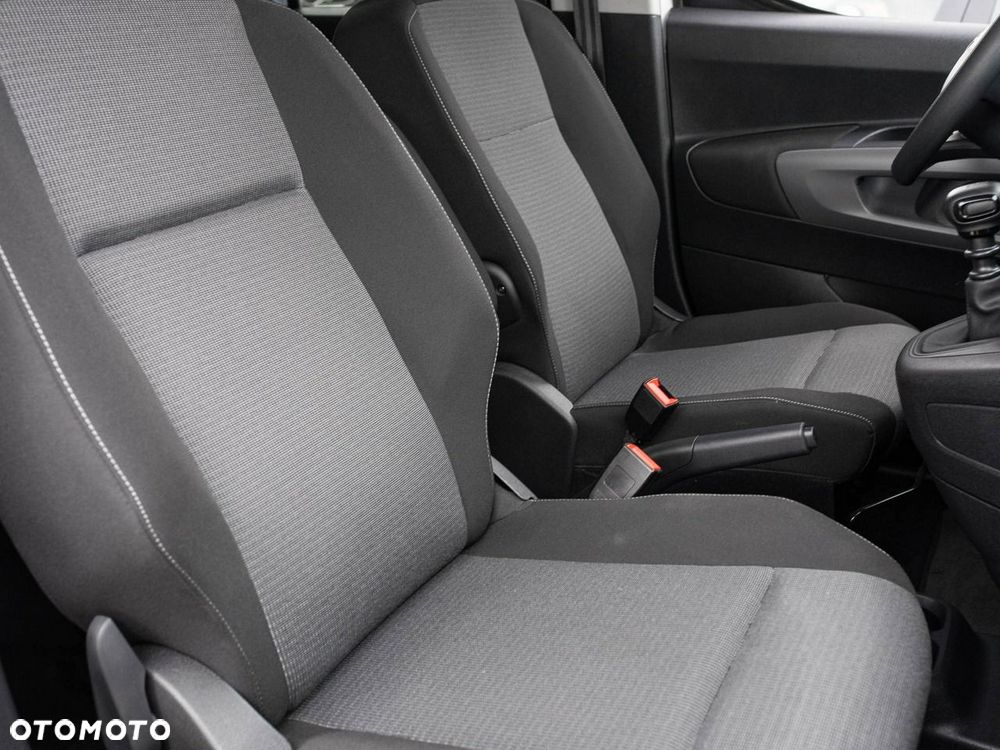 Toyota Proace City Verso Long 1.5 D-4D Business - 24