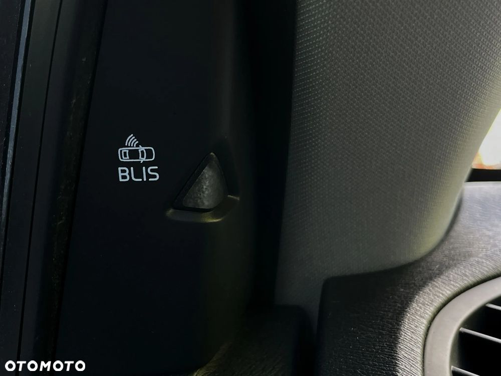 Volvo V40 D3 Geartronic Summum - 30