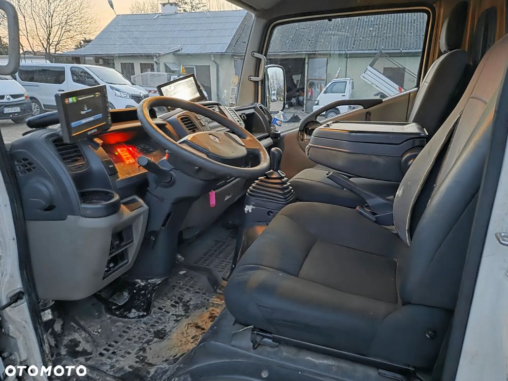 Renault Maxity Cabstar - 16