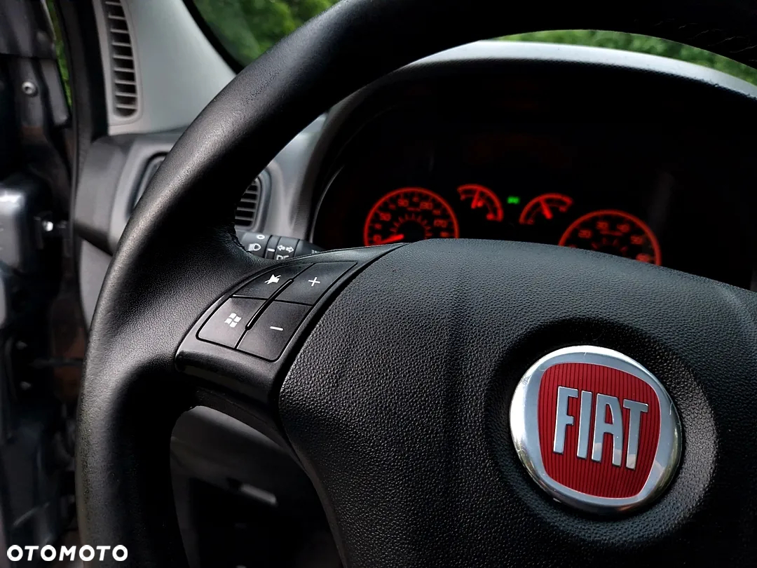 Fiat Doblo II 1.4 8V Dynamic - 33