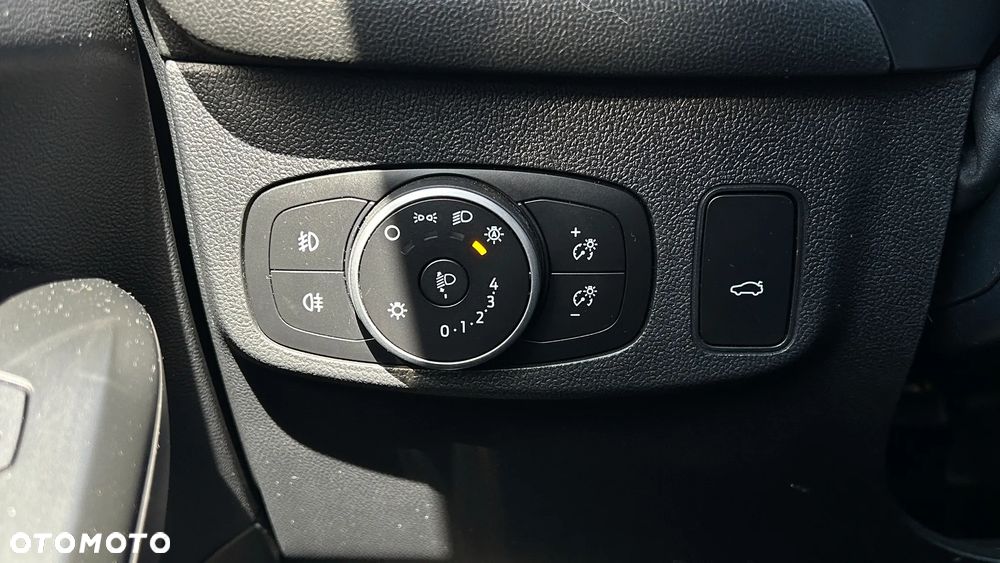 Ford Focus 1.0 EcoBoost Trend - 17