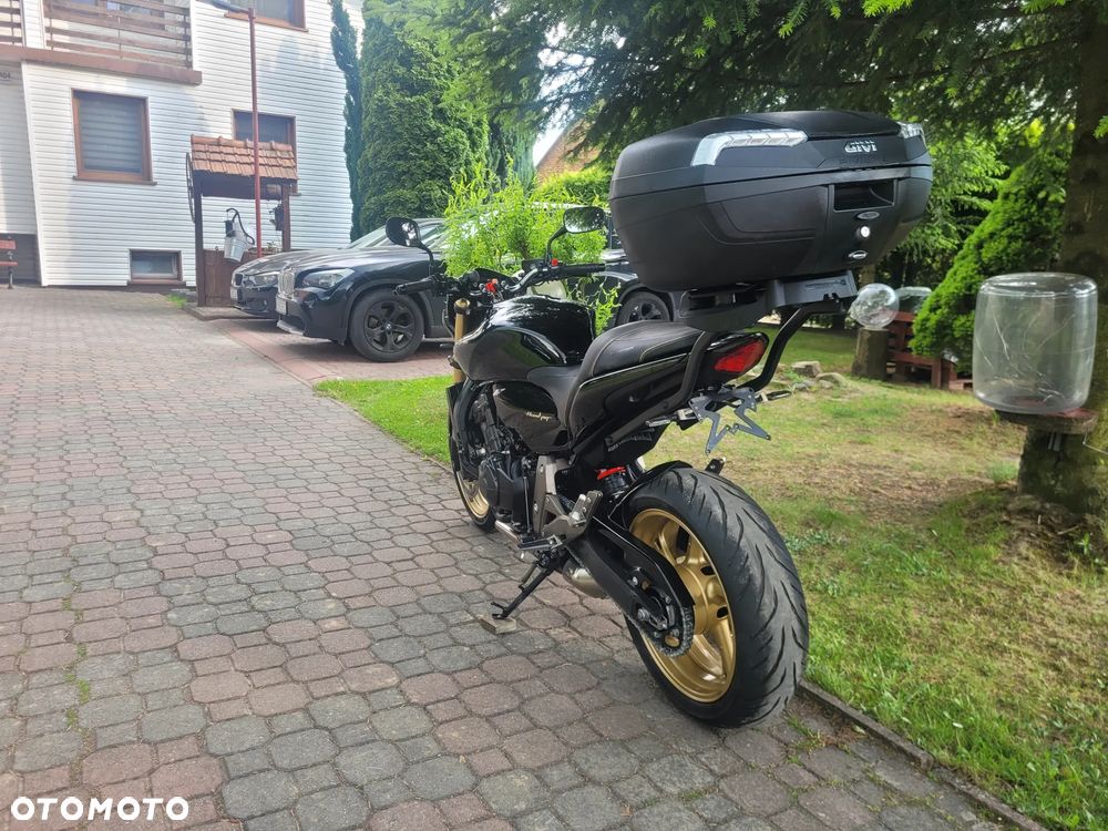 Honda Hornet - 30