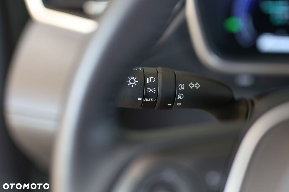 Toyota Corolla Cross 2.0 Hybrid Executive - 18