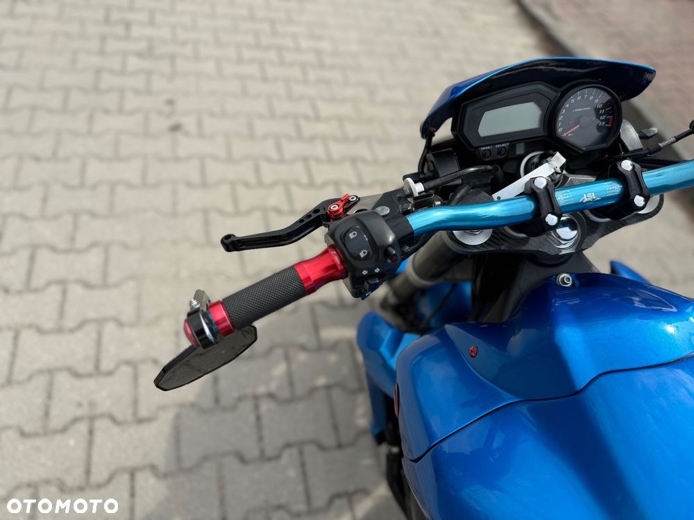 Yamaha FZ - 21