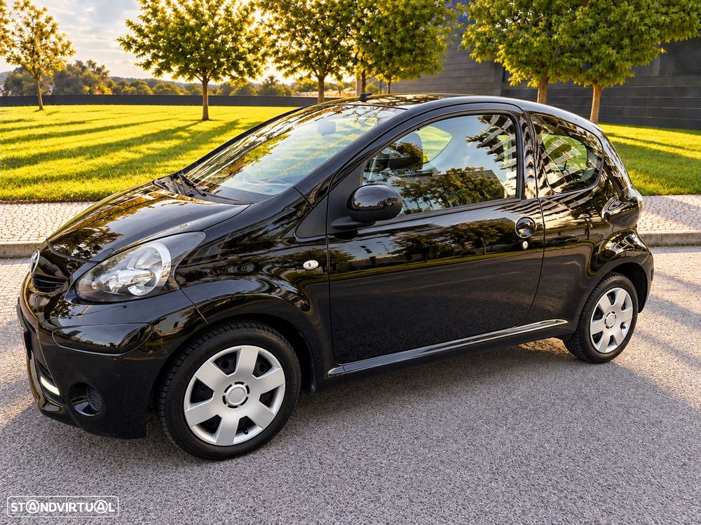 Toyota Aygo 1.0 X-Play+AC+X-Touch - 2
