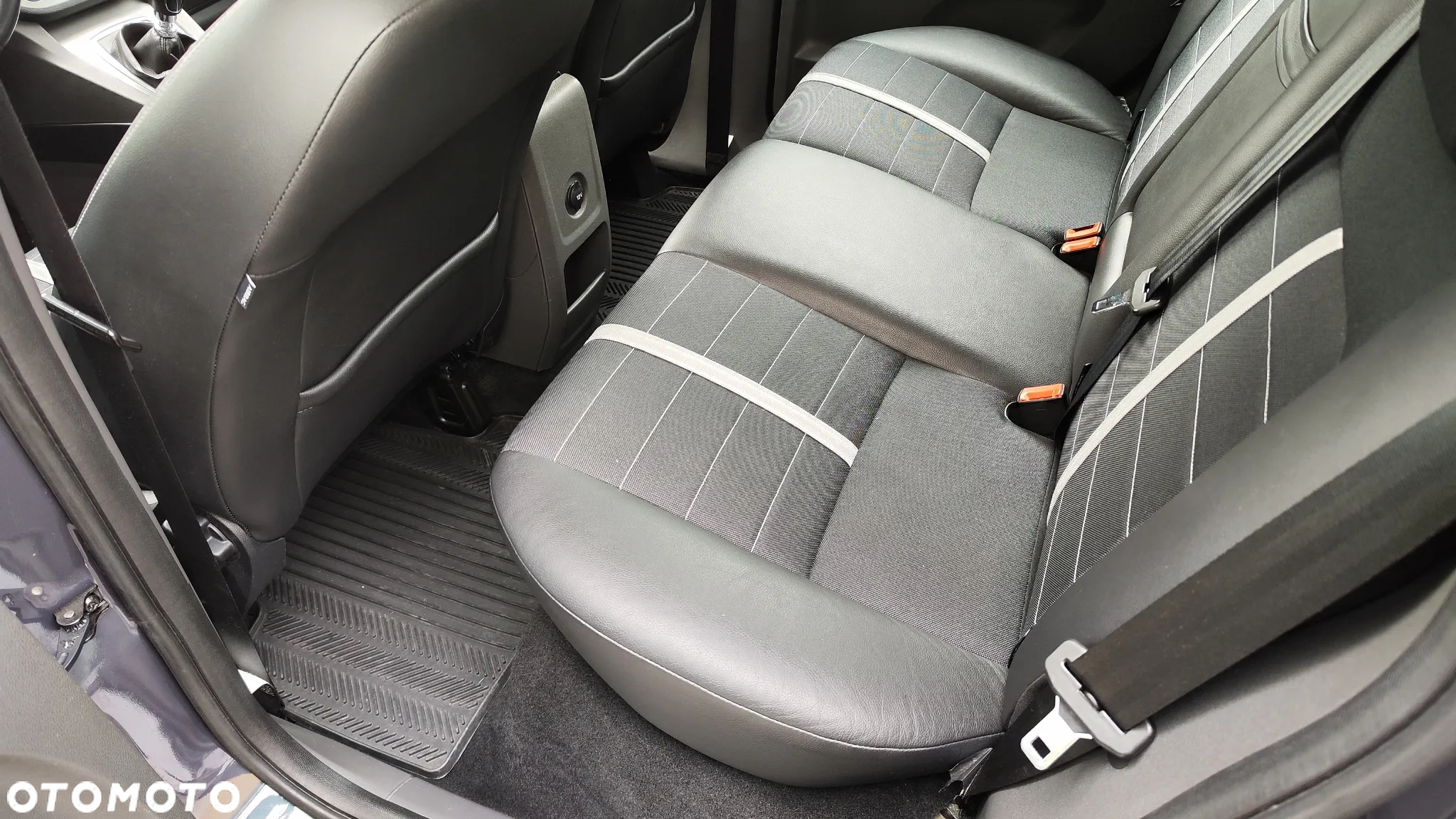 Ford Kuga 2.0 TDCi Titanium - 24