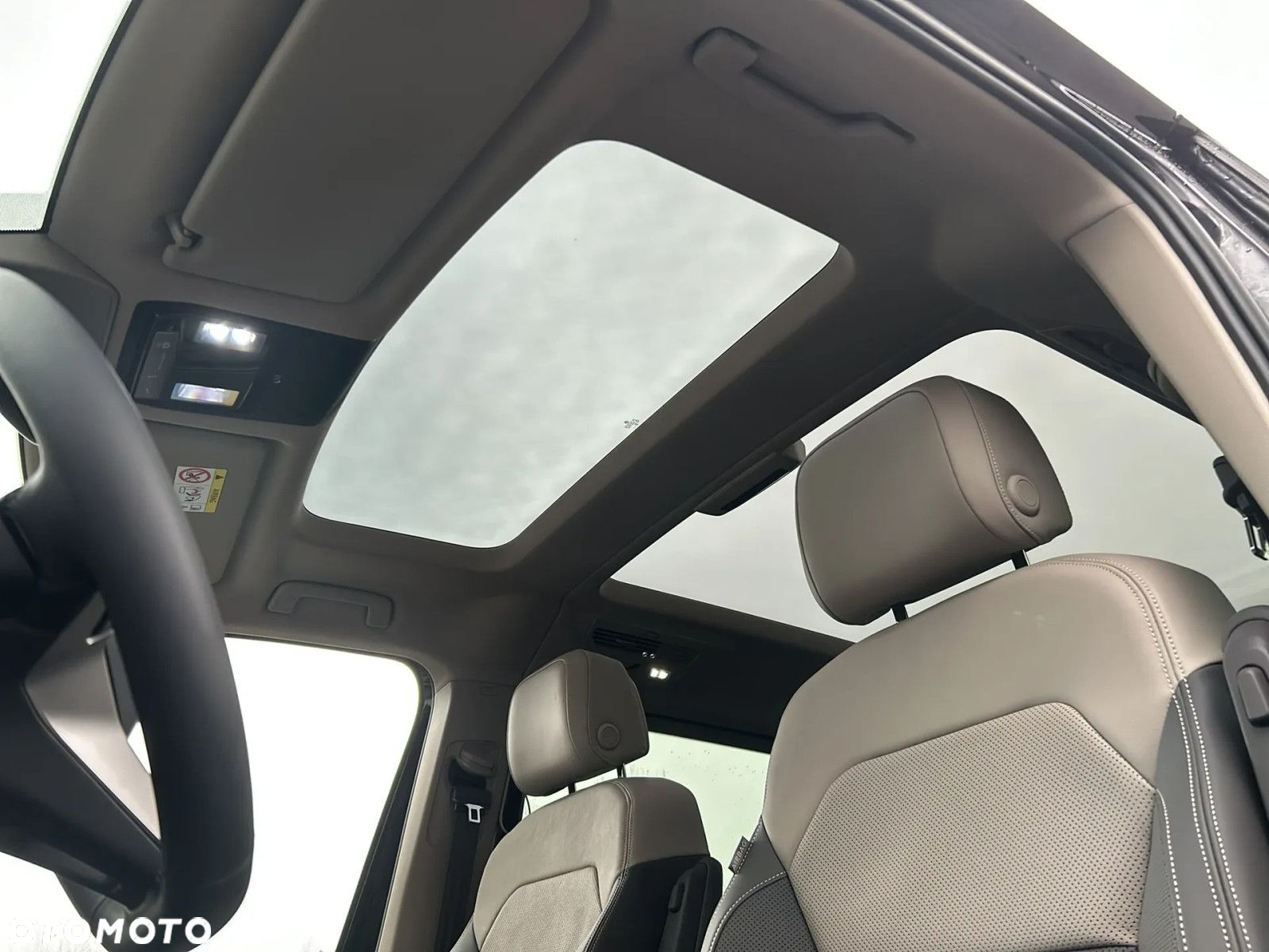 Volkswagen Multivan 2.0 TSI L2 Style DSG - 16