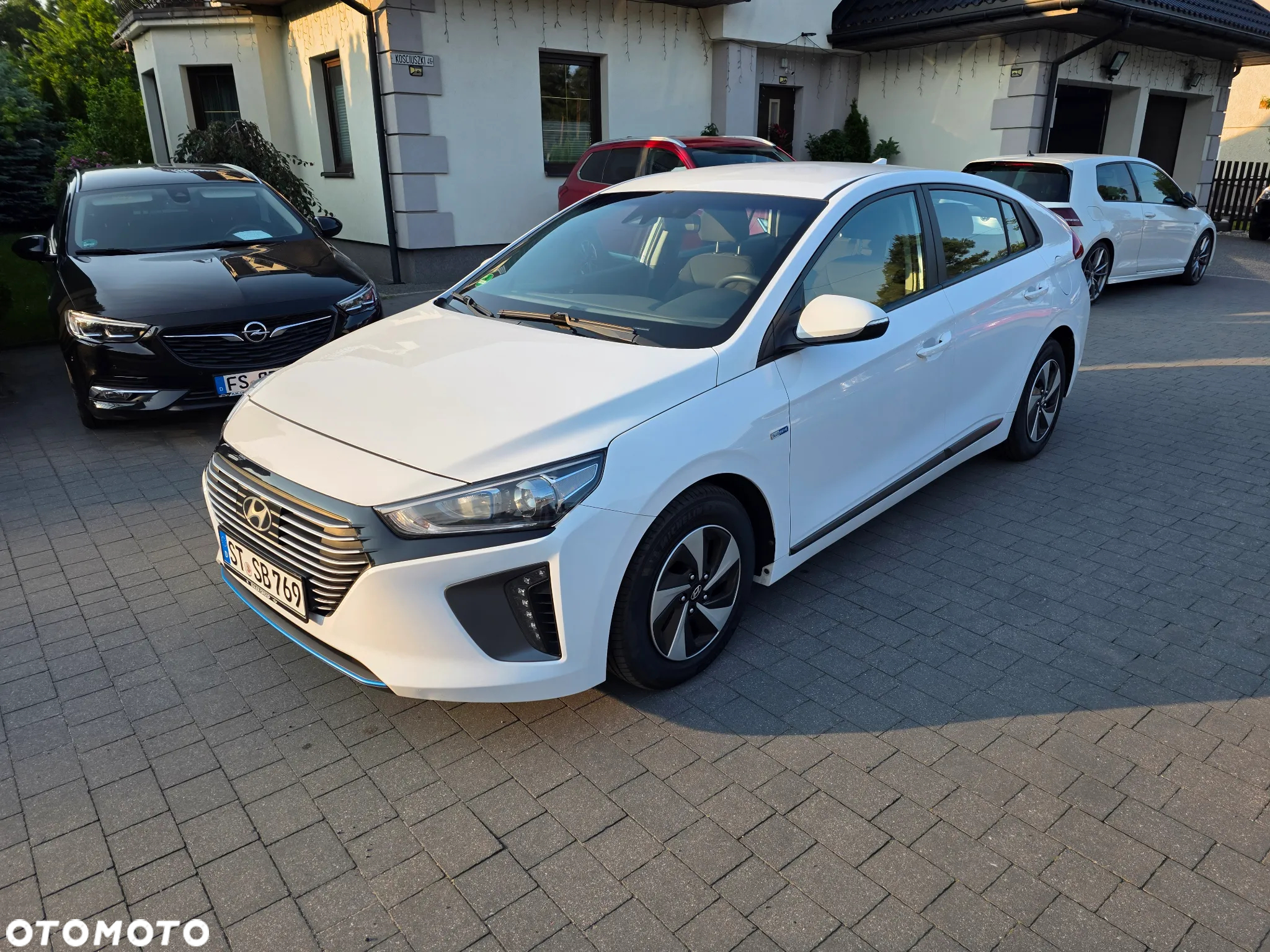 Hyundai IONIQ hybrid Business - 7