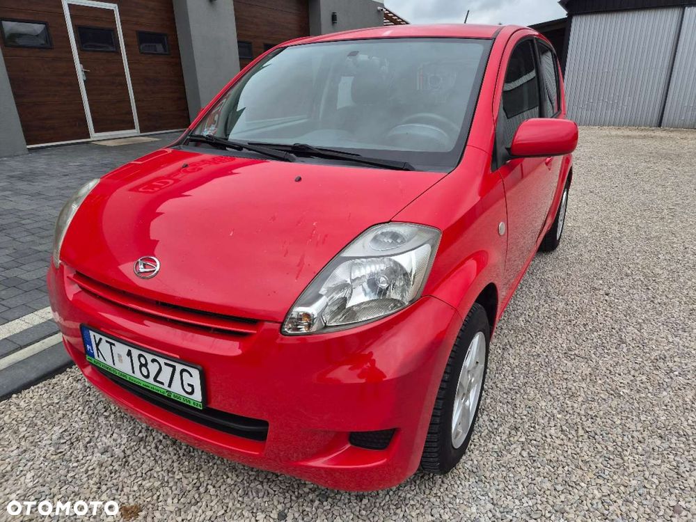 Daihatsu Sirion - 3