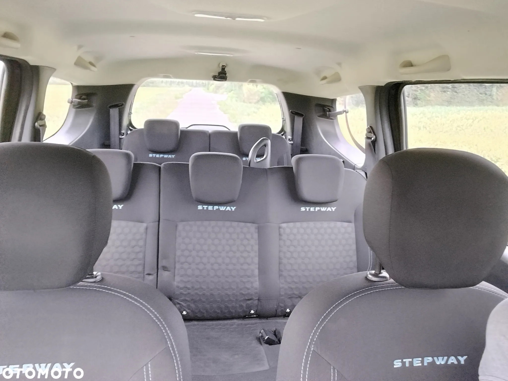 Dacia Lodgy dCi 110 Stepway - 15