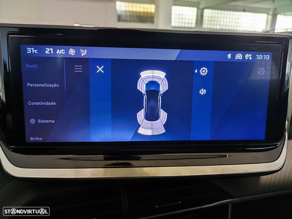 Peugeot 2008 1.2 PureTech Allure - 19