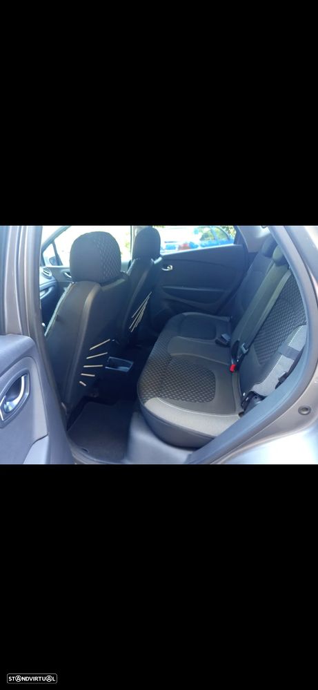 Renault Captur 1.5 dCi Exclusive - 22