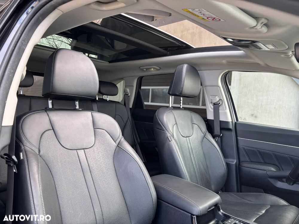 Kia Sorento 1.6 T-GDI HEV 6AT 4x4 7P Design+ - 39
