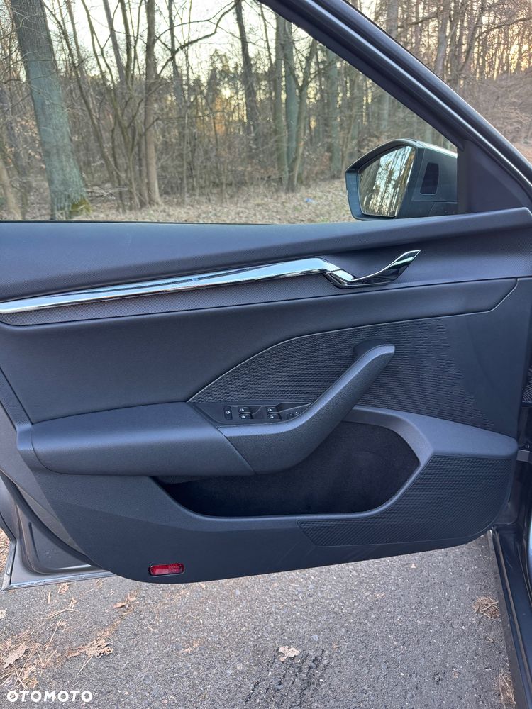 Skoda Octavia 2.0 TDI DSG Edition - 16