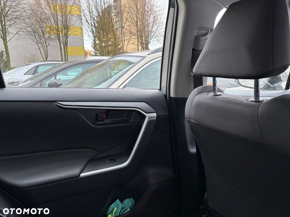 Toyota RAV4 2.0 Active 4x2 - 17