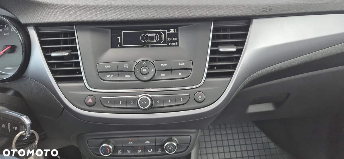Opel Crossland X - 9