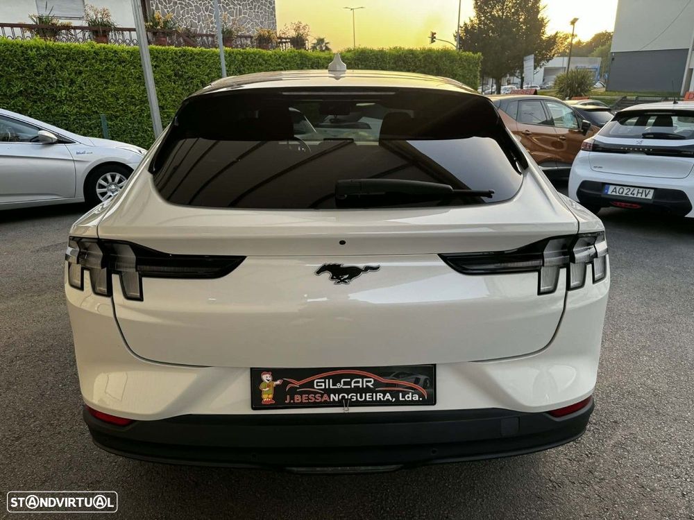 Ford Mustang Mach-E 75.7 kWh Base - 8