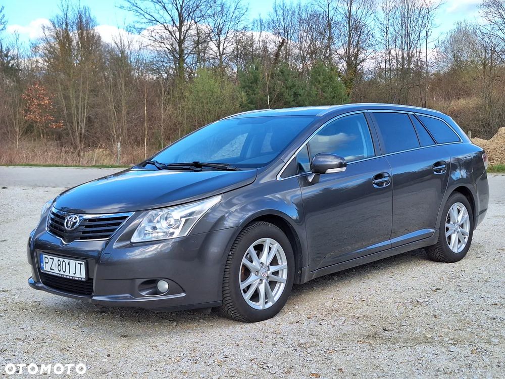 Toyota Avensis 2.0 D-4D - 1