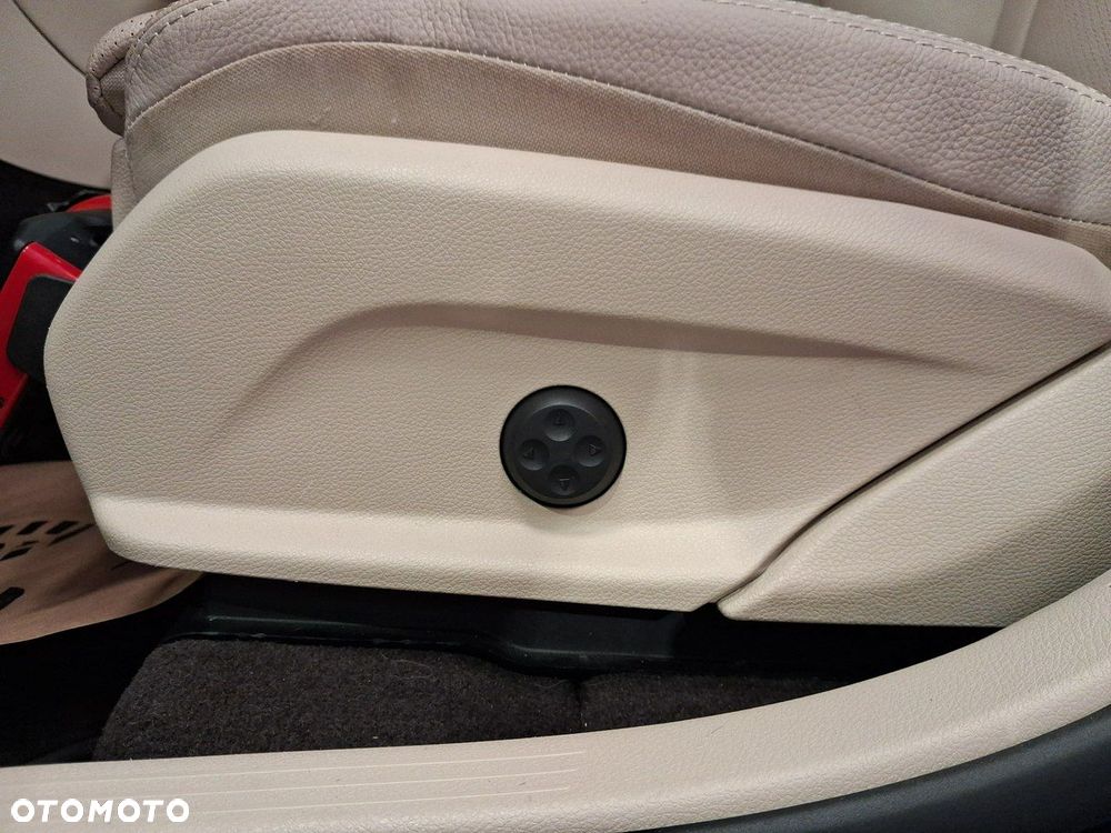 Mercedes-Benz GLC - 15