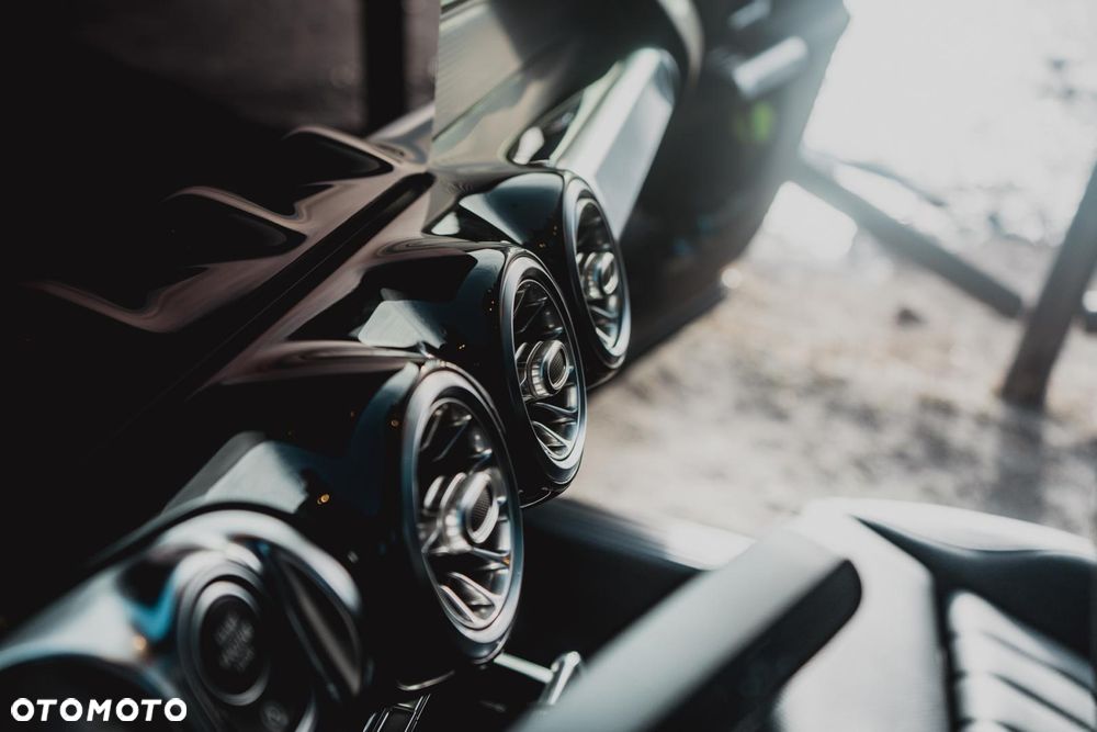 Mercedes-Benz GLB 250 4Matic 8G-DCT Progressive - 30